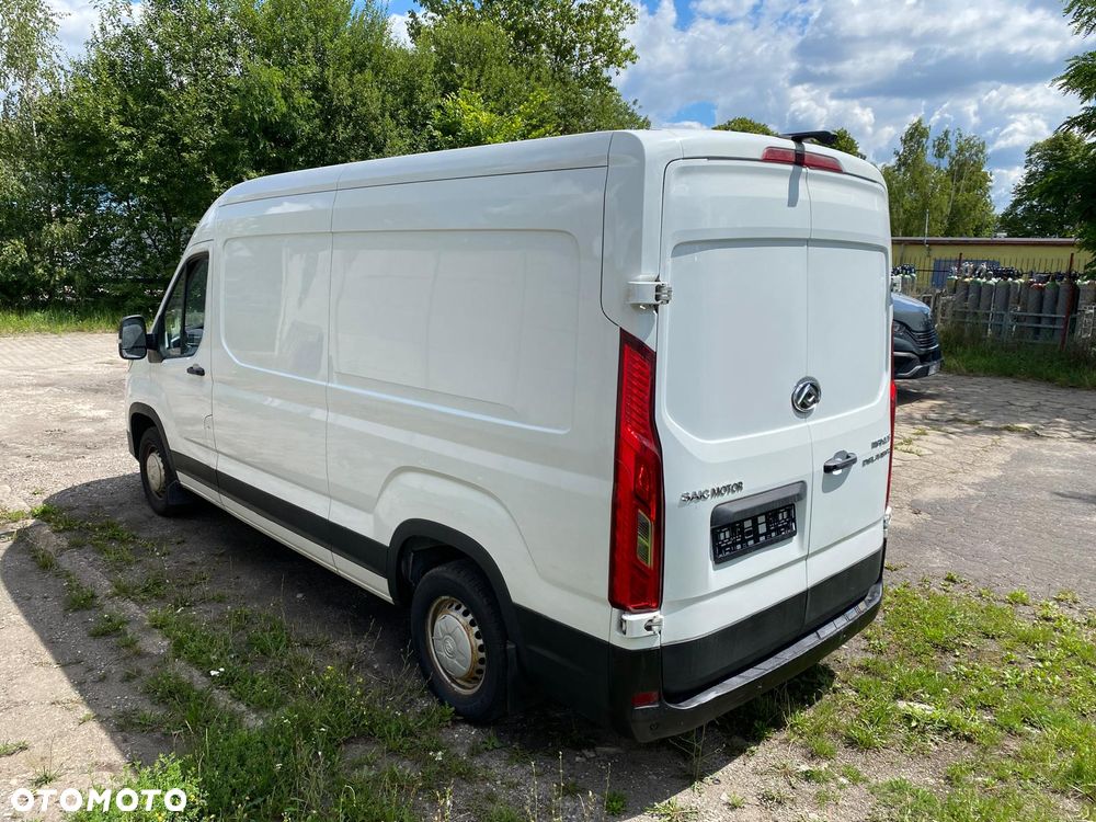 Maxus Deliver 9 - 5