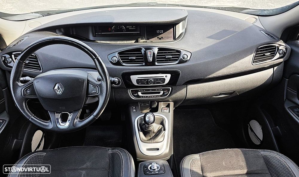 Renault Grand Scénic 1.6 dCi Bose Edition SS - 15