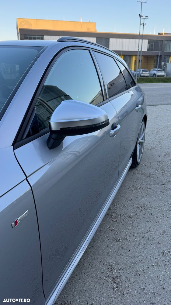 Audi A4 Avant 35 TDI S tronic S line - 32