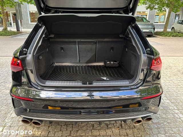 Audi S3 S tronic - 17