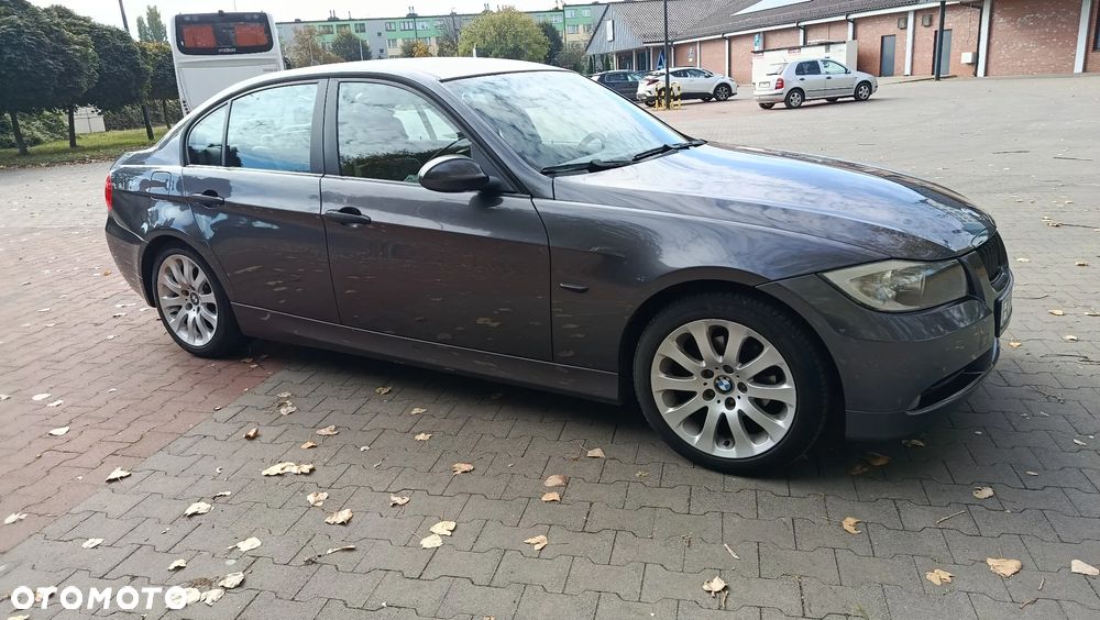 BMW Seria 3 318i - 17