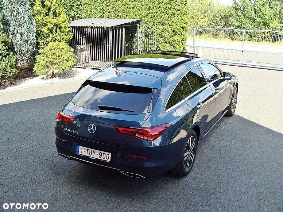 Mercedes-Benz CLA 250 e PHEV Progressive 8G-DCT - 32