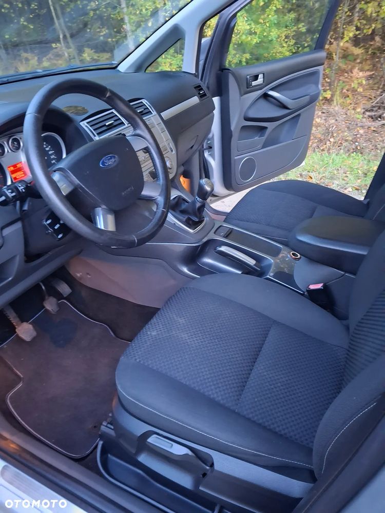 Ford C-MAX - 12