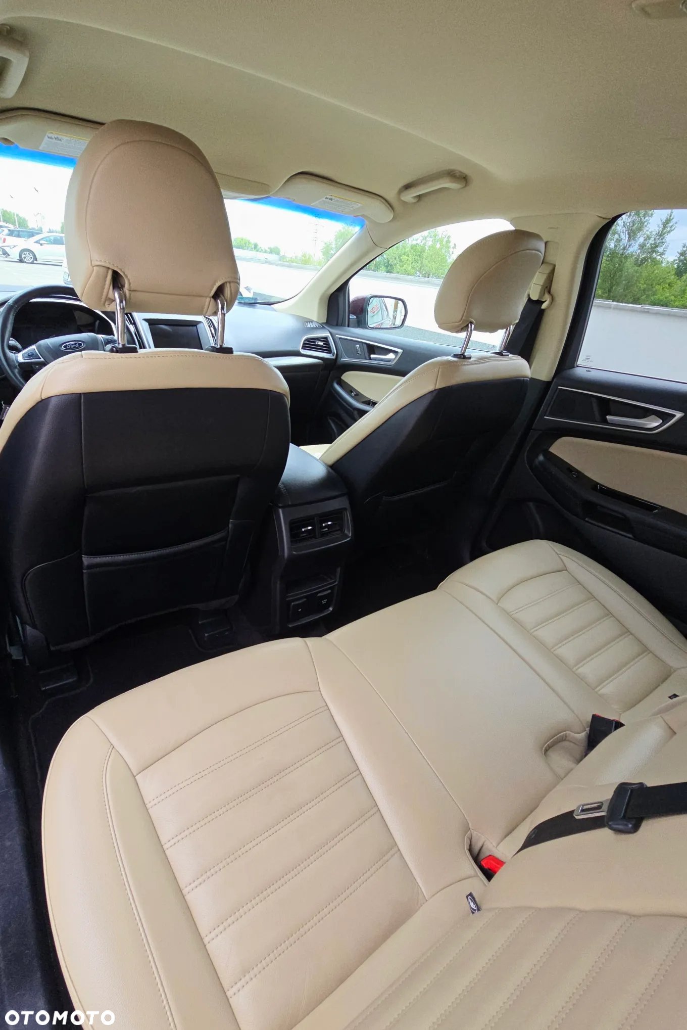 Ford Edge - 10