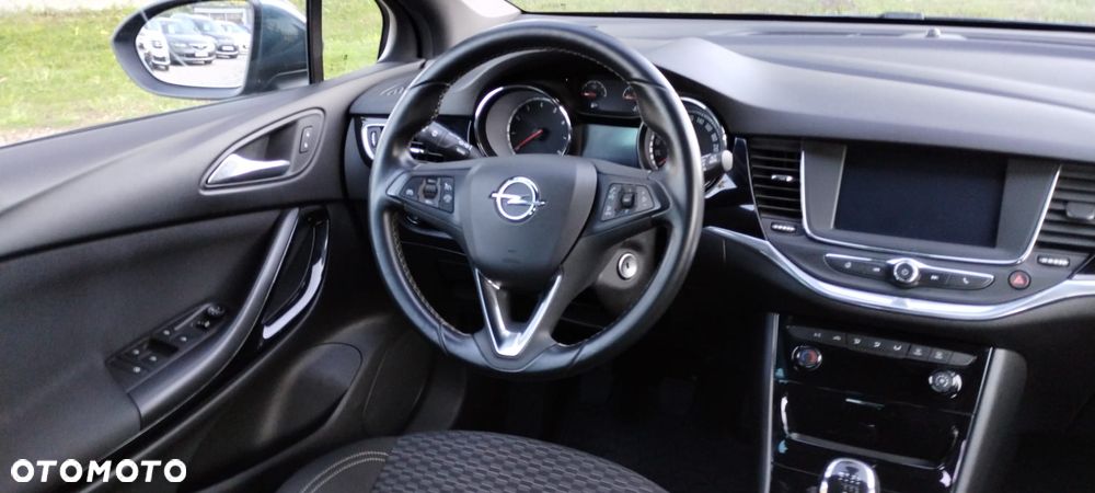 Opel Astra 1.4 Turbo Edition - 9