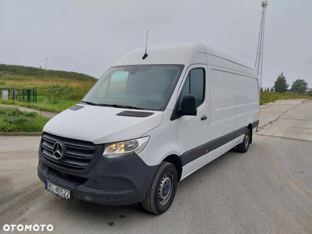 Mercedes-Benz Sprinter - 1