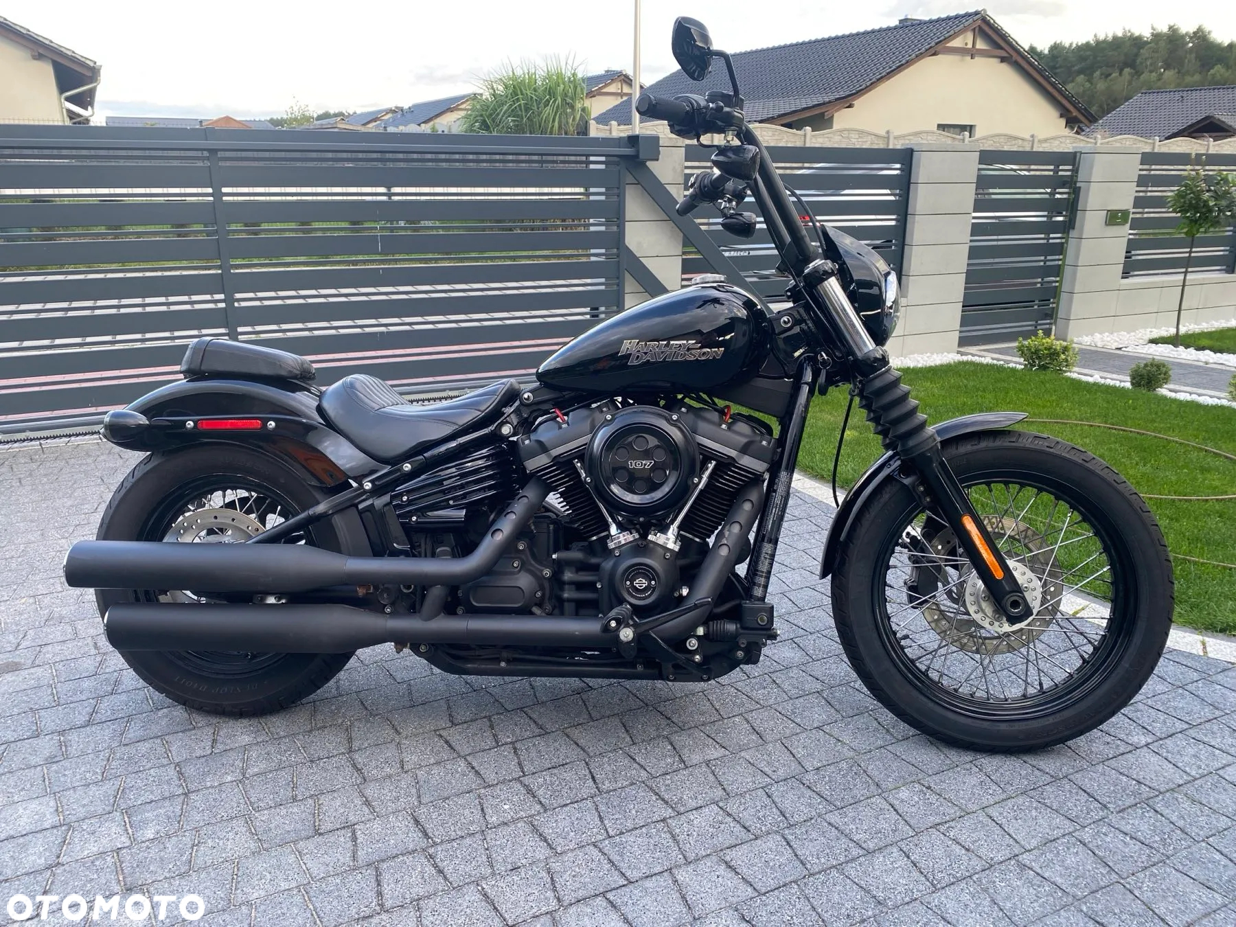 Harley-Davidson Softail Street Bob - 5