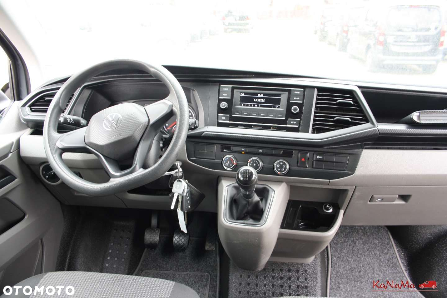 Volkswagen Transporter - 4