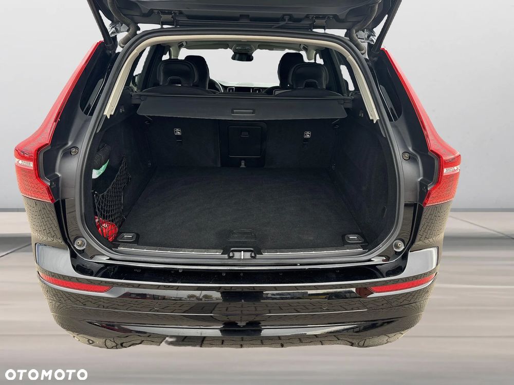 Volvo XC 60 B4 D AWD Momentum Pro - 13