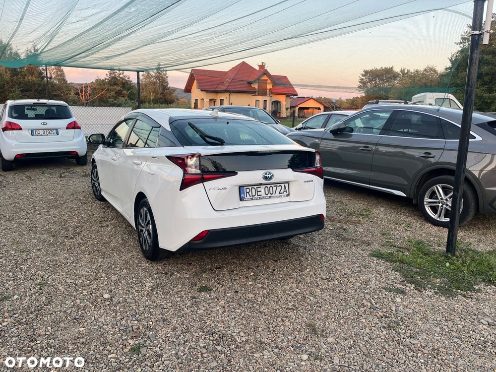 Toyota Prius 1.8 Hybrid Executive - 9