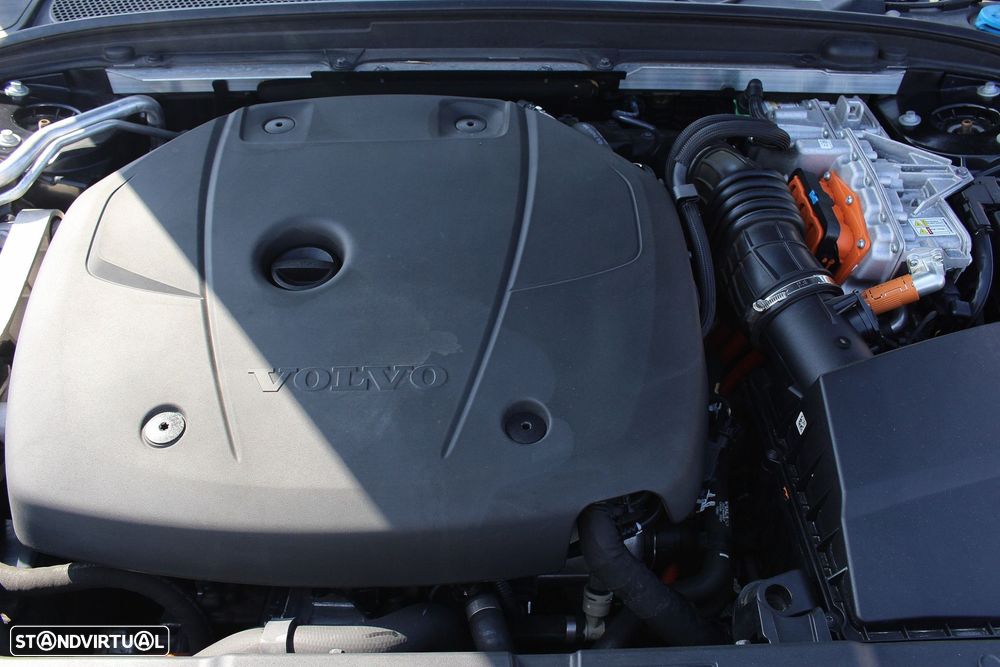 Volvo V60 2.0 T6 AWD TE R-Design Expression - 43