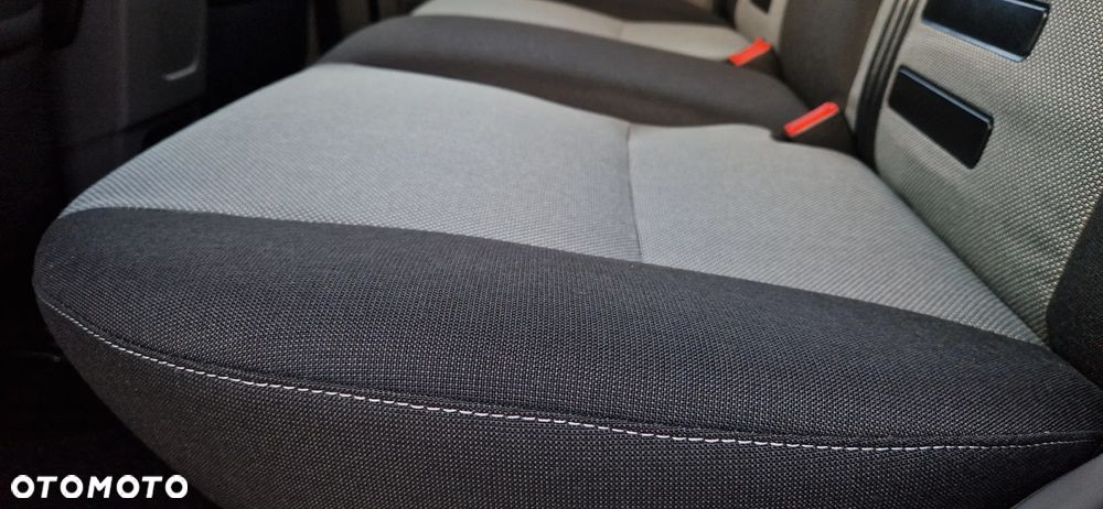 Ford Focus 1.6 16V Style - 23