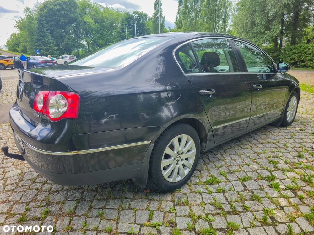 Volkswagen Passat 2.0 TDI Comfortline - 15