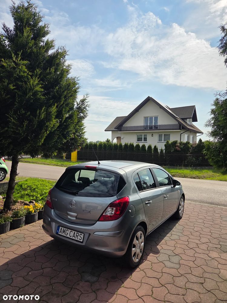 Opel Corsa 1.4 16V Cosmo - 16