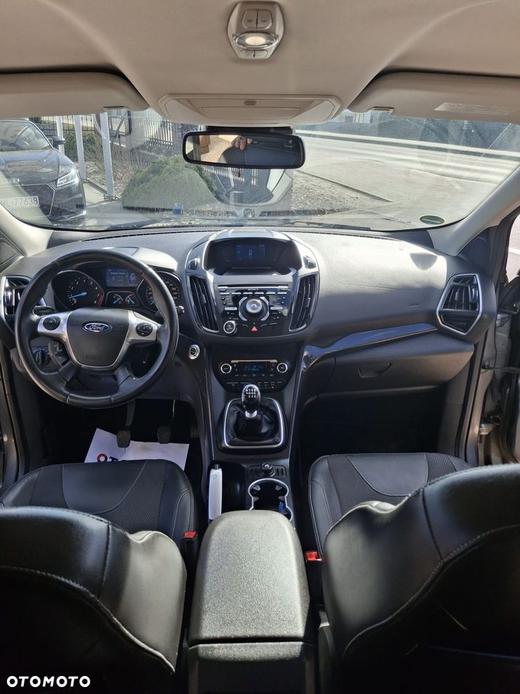 Ford Kuga 1.6 EcoBoost 2x4 Titanium - 20