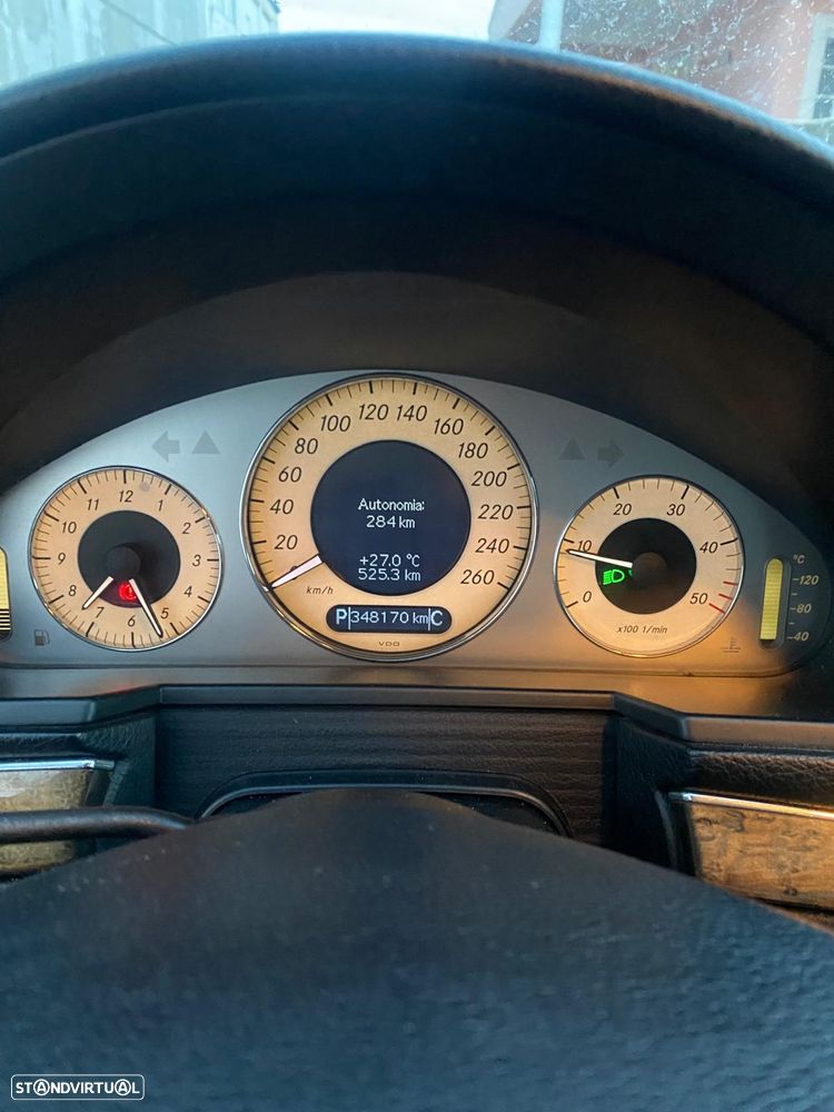 Mercedes-Benz E 200 CDi Avantgarde Aut. - 22
