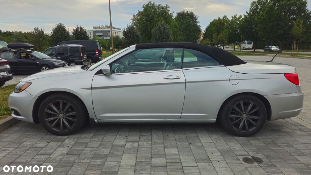 Chrysler 200 - 11
