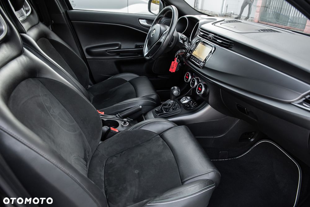 Alfa Romeo Giulietta 1.8 TBi 16V TCT Quadrifoglio Verde - 30