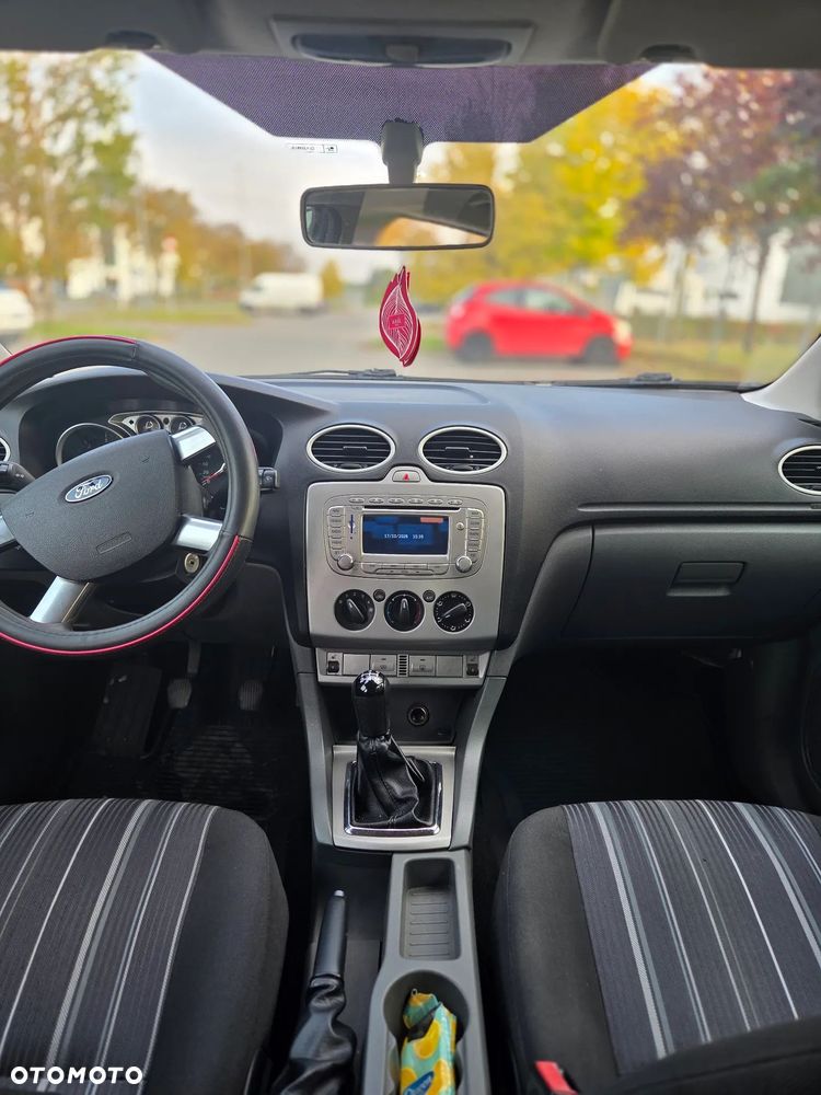 Ford Focus - 10