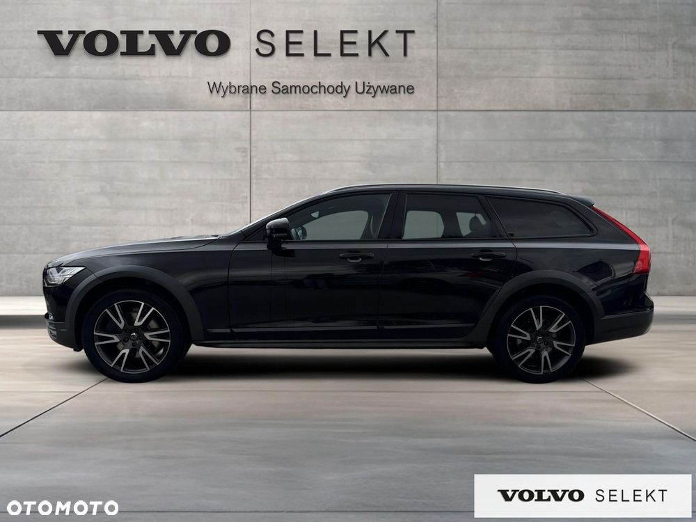 Volvo V90 Cross Country - 4