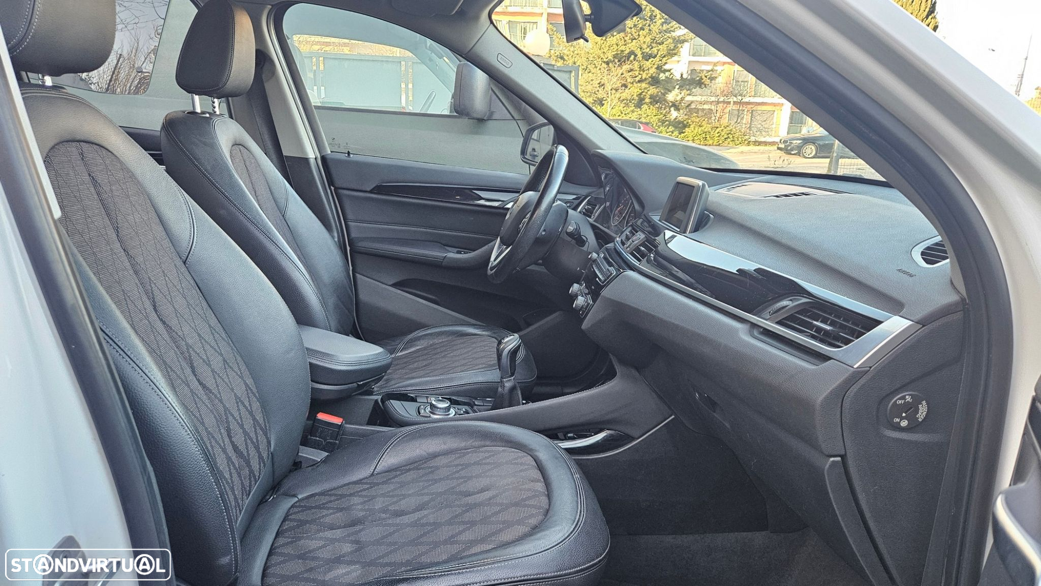BMW X1 18 d sDrive Pack M - 28