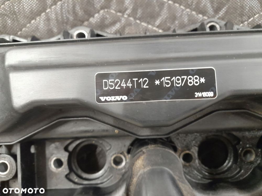 kolektor ssący pokrywa zaworów 31430316 volvo xc60 lift 2.4d5 2015r - 7