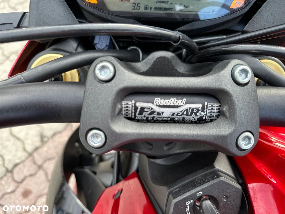 Suzuki GSX 1000 - 23