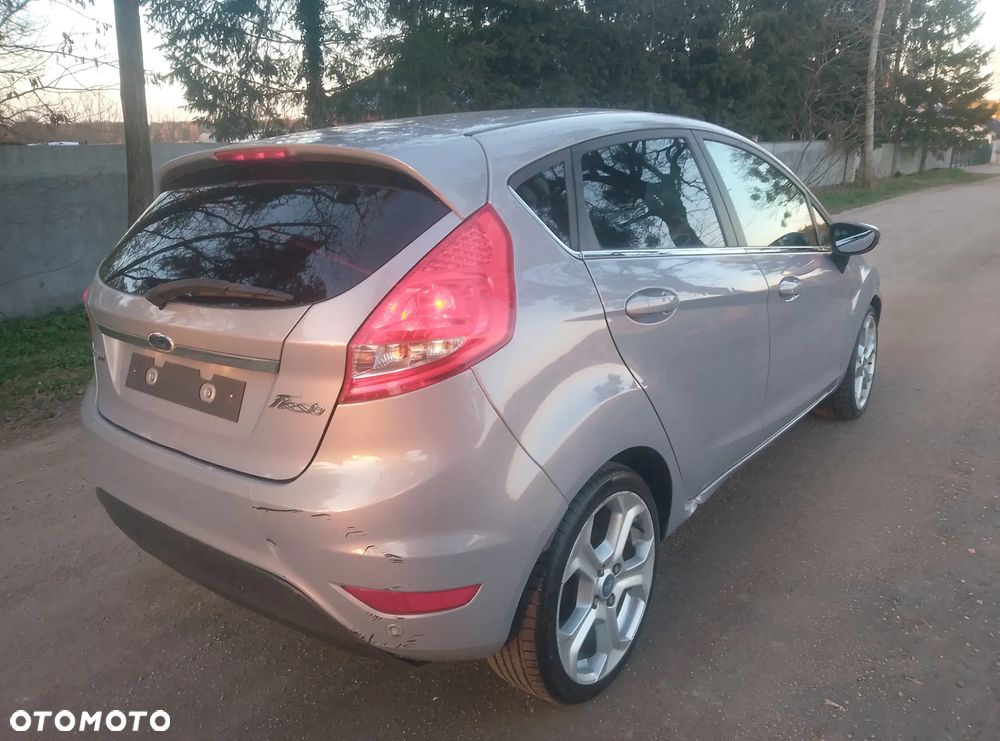 Ford Fiesta 1.6 TDCi Titanium - 4