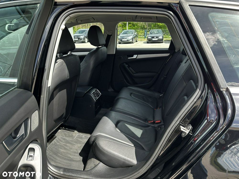 Audi A4 Avant - 12