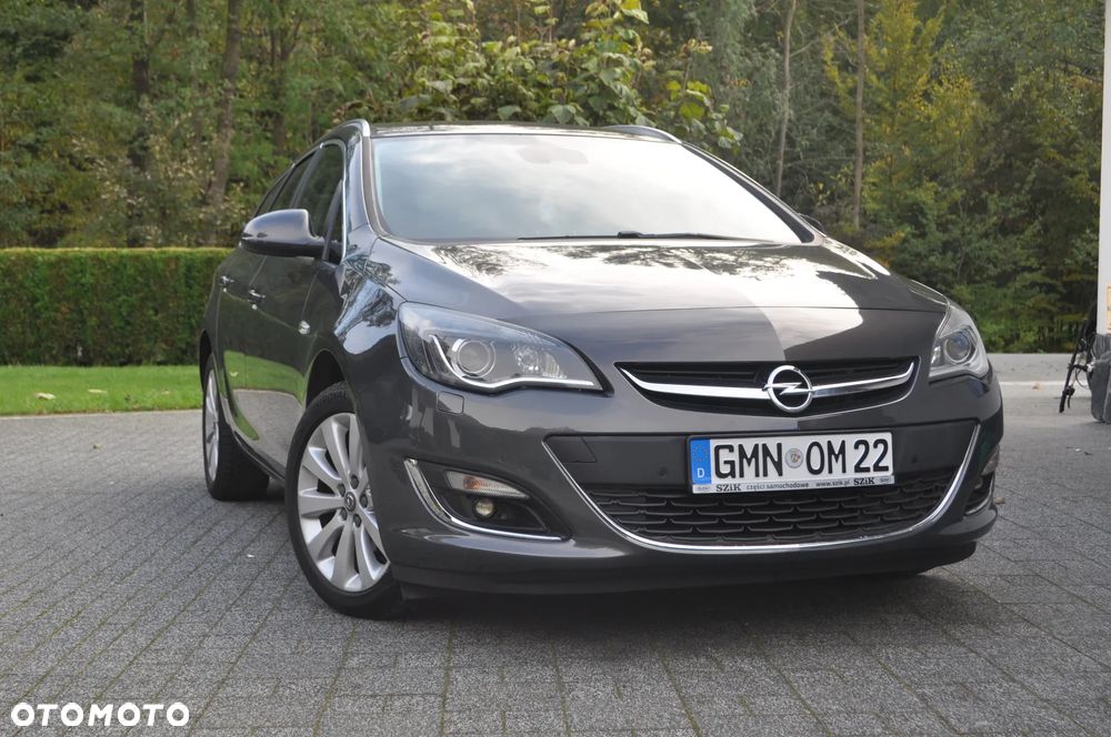 Opel Astra 1.4 Turbo Exklusiv - 1