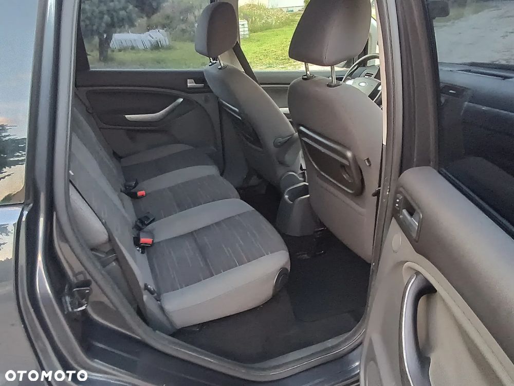 Ford Focus C-Max 1.6 TDCi Ambiente - 9