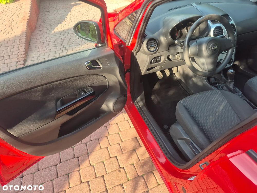 Opel Corsa 1.4 16V Active - 12