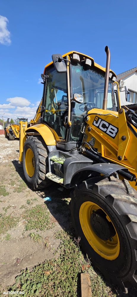 JCB 3CX - 8