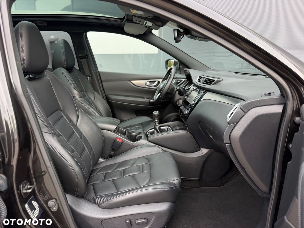 Nissan Qashqai 1.6 DIG-T Tekna+ - 16