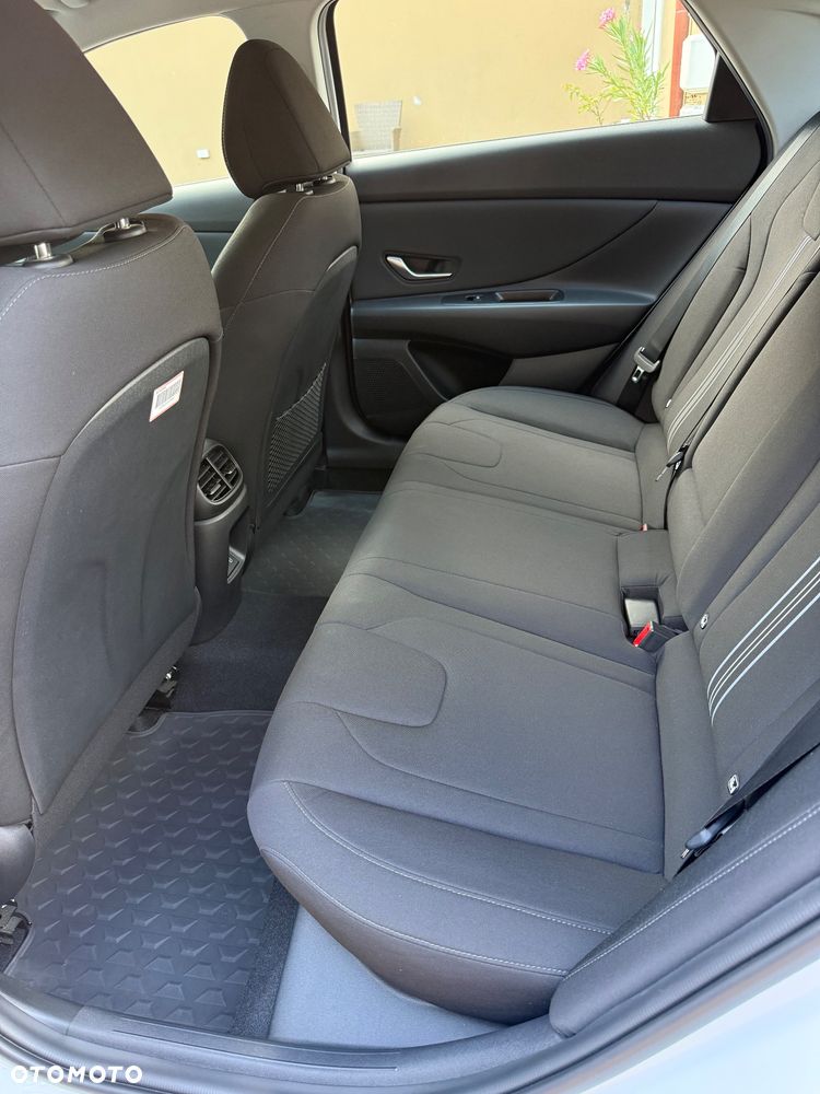 Hyundai Elantra 1.6 Smart - 29