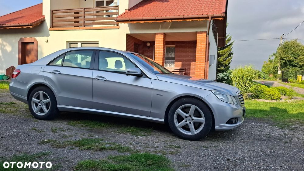 Mercedes-Benz Klasa E - 9