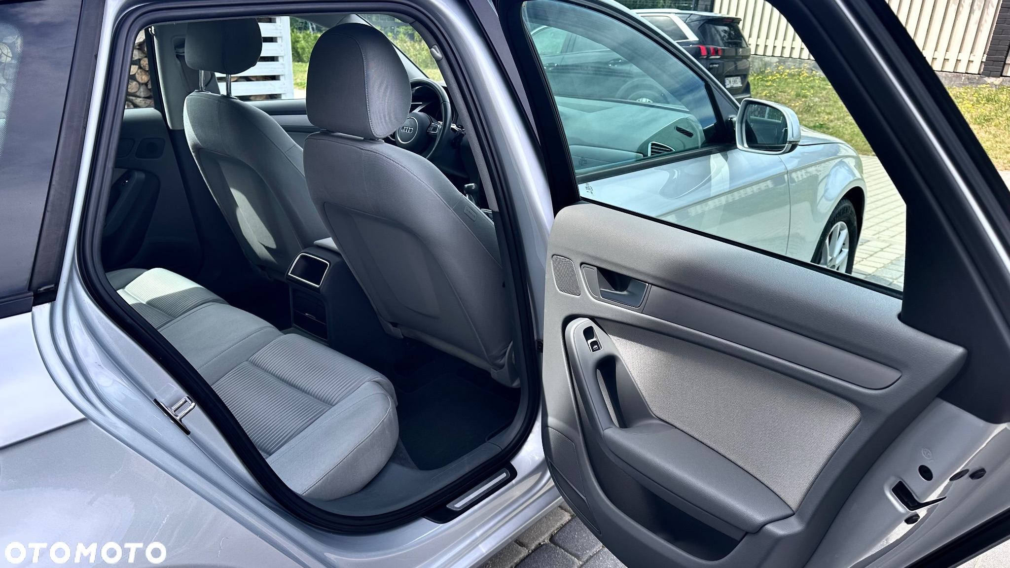 Audi A4 Avant - 11