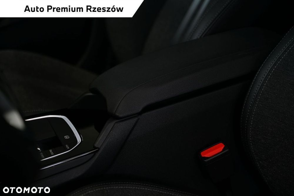 BMW Seria 2 218d M Sport - 8