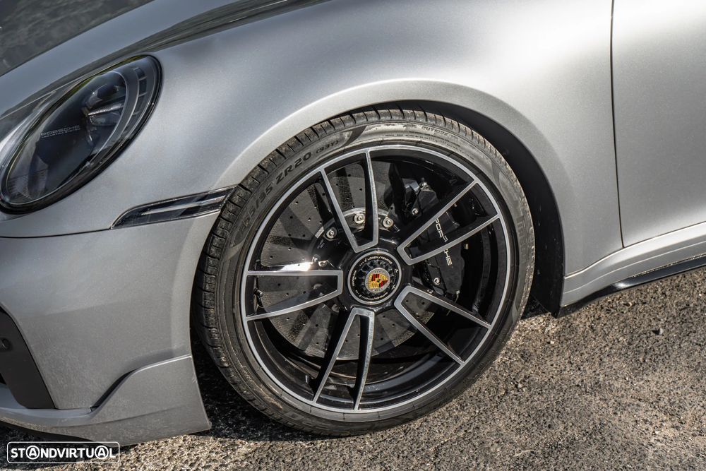 Porsche 911 (992) Turbo S Cabriolet - 8