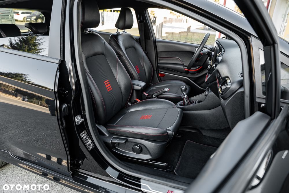 Ford Fiesta 1.0 EcoBoost ST-Line Red ASS - 24