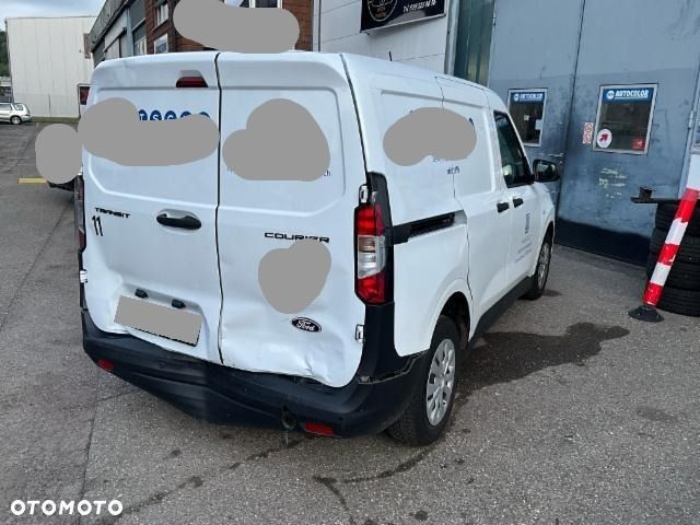 Ford Transit Courier - 4