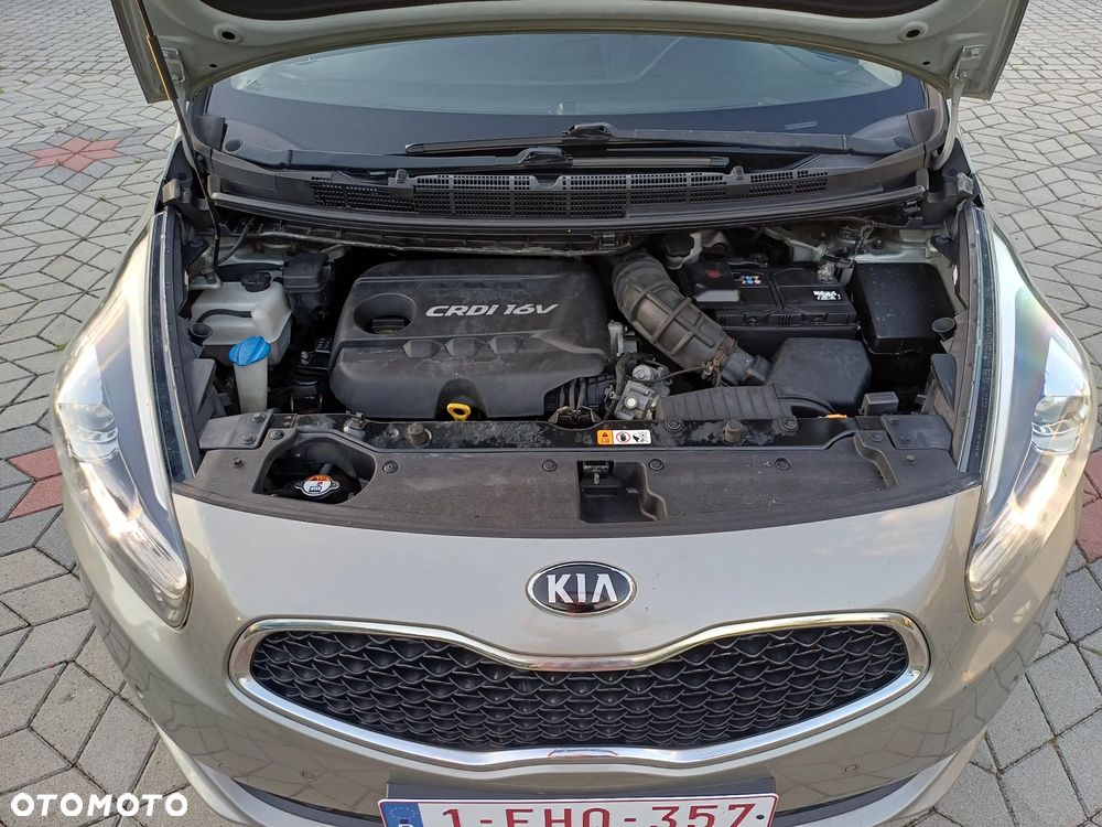 Kia Carens 1.7 CRDi 115 Fifa World Cup Edition - 36