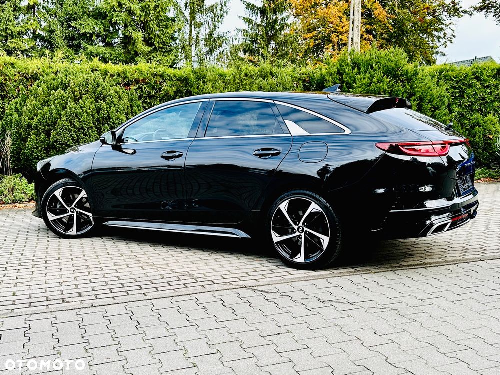 Kia ProCeed 1.4 T-GDI DCT7 OPF GT LINE - 17