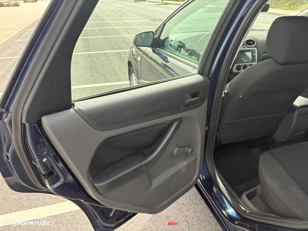 Ford Focus SW 1.6 TDCi Connec. - 22