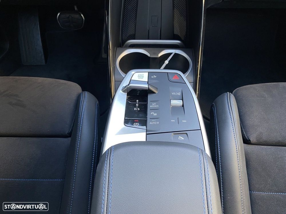 BMW X1 xDrive25e Pack Desportivo M - 15