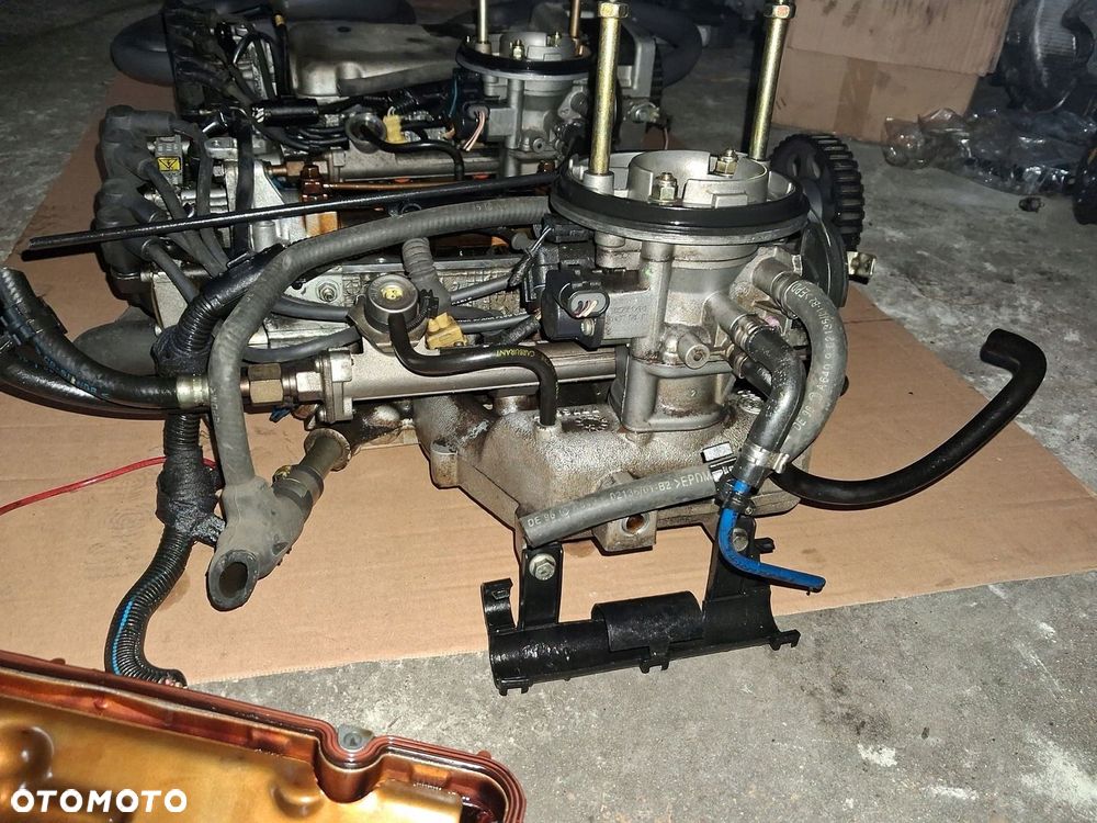 Głowica silnika Fiat Punto Siena Bravo 1.2 8v 7765042 - 3