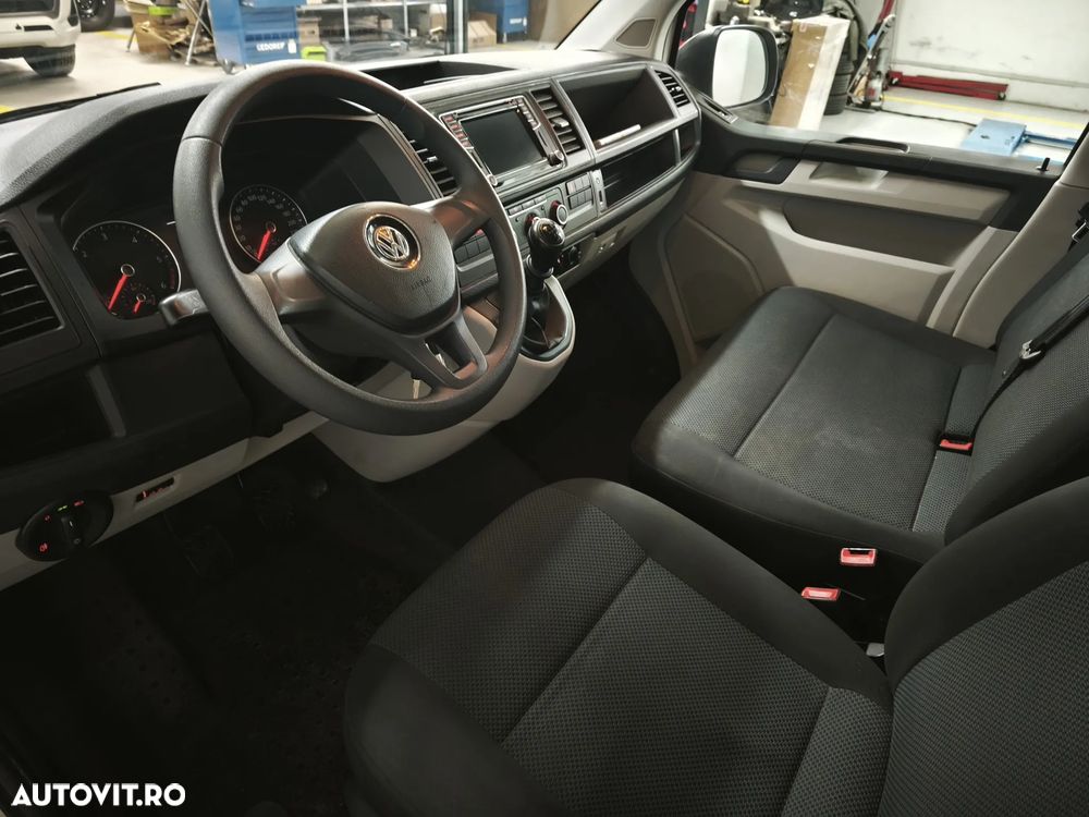 Volkswagen Transporter - 9
