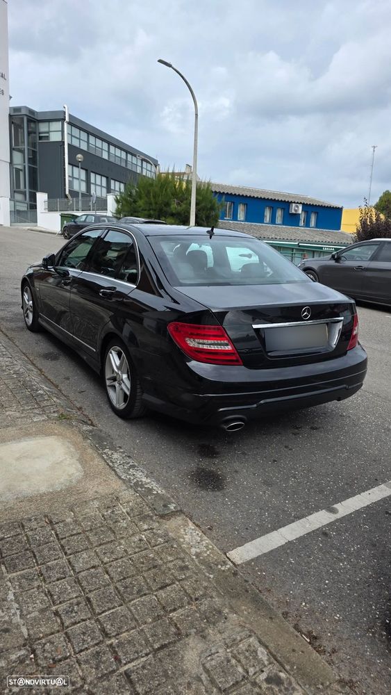 Mercedes-Benz 250 - 3