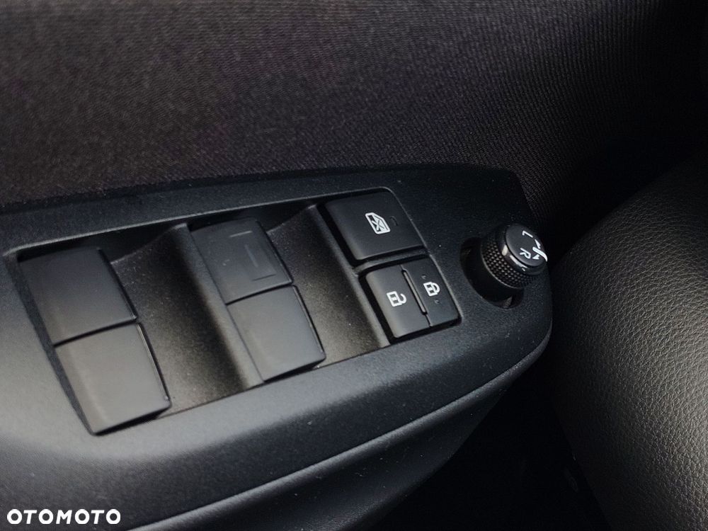 Toyota Yaris - 19