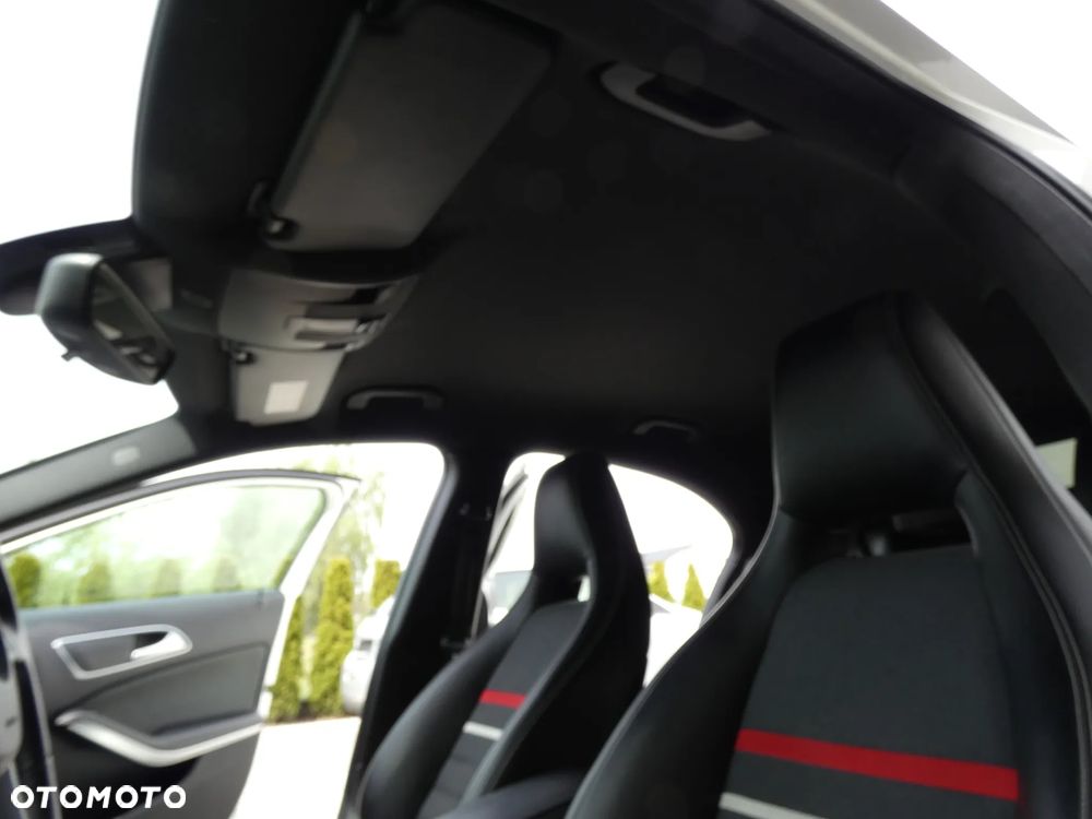 Mercedes-Benz Klasa A 180 (BlueEFFICIENCY) - 29